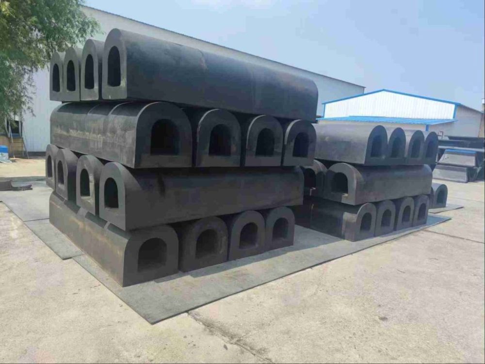 đệm cao su chống va đập chữ D